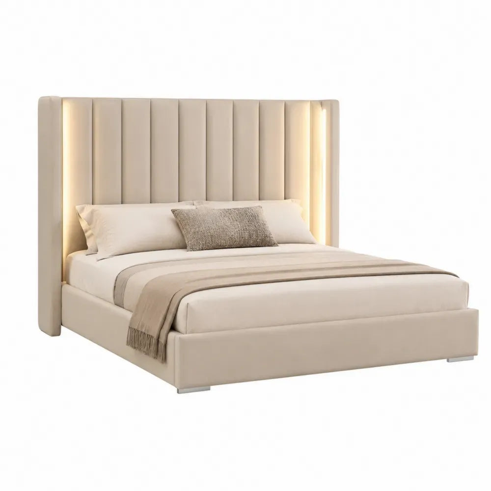 Cama tapizada rectangular beige con cabecero acolchado vertical LED integrado y estructura de MDF 160 x 200 cm